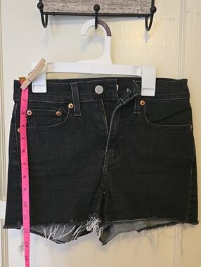 Levis Darker Black Distressed Denim Cutoff Shorts High Rise